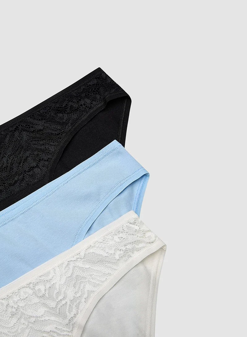 بنتي Soft Pastel Tones Lacy Detailed 3in1 Slip